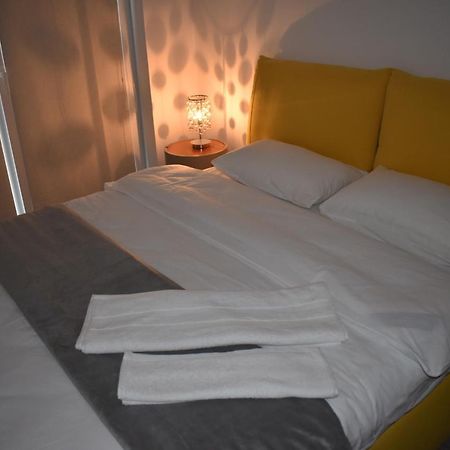 Roman'S Apartment City Residence Sibiu Exterior photo